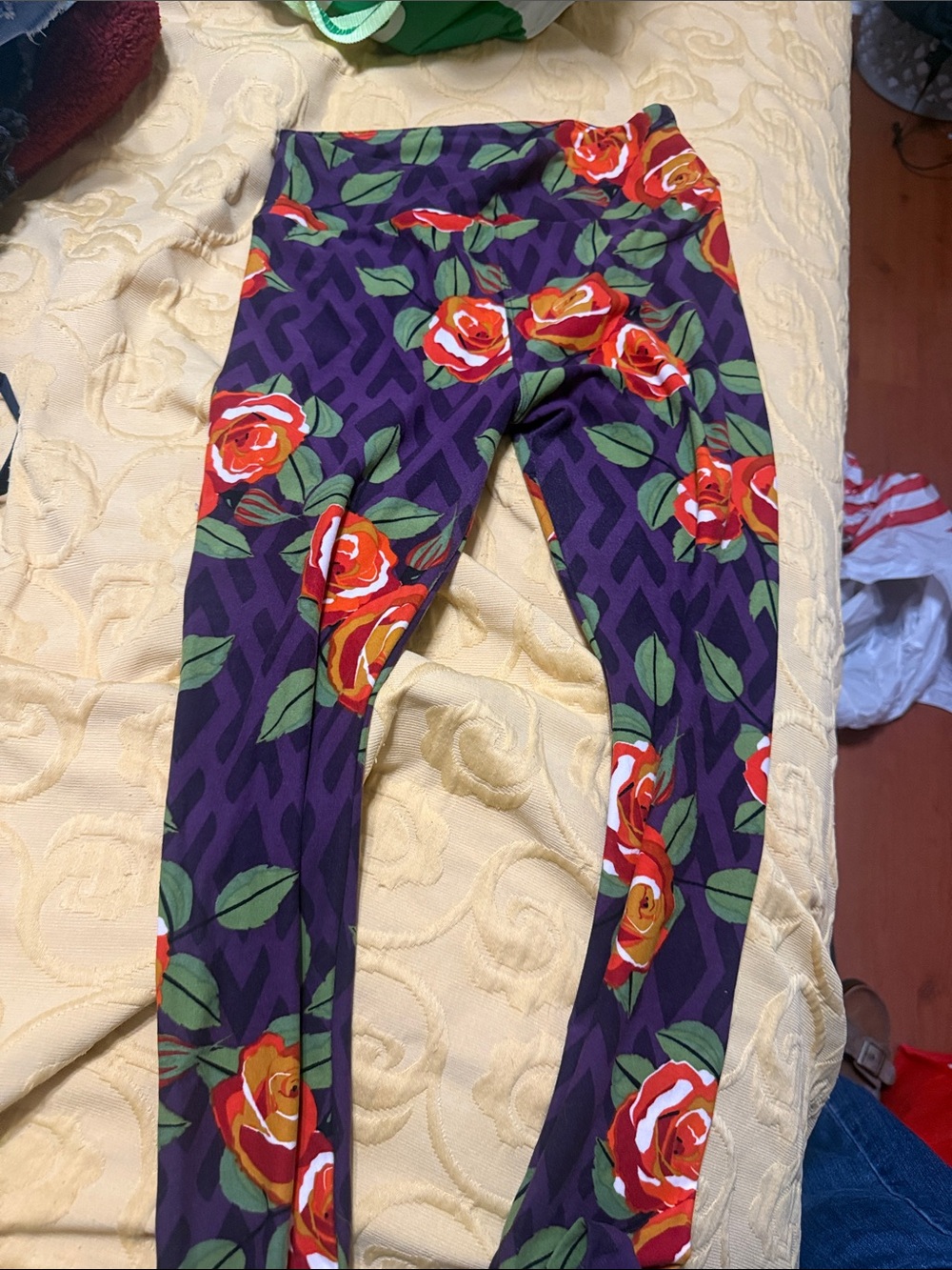 Floral Print Women’s Leggings - Purple with Red Roses